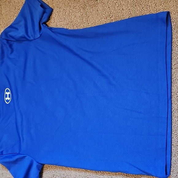 UNDER ARMOUR 4 LOT EUC BOYS 1 SHORT SET 3 SHIRTS - Picture 11 of 14